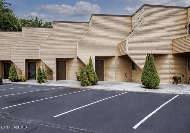 Photo 1 of Condo for sale at 432 Olympia Dr, Maryville, TN 37804 | MLS# 1354499 | Listing updated on 2026-09-05