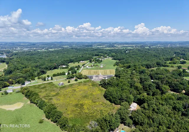 Photo 4 of Sale Pending at Tbd Flt Woods Rd, Dandridge, TN 37725 | MLS# 1354089 | Listing updated on 2026-09-15