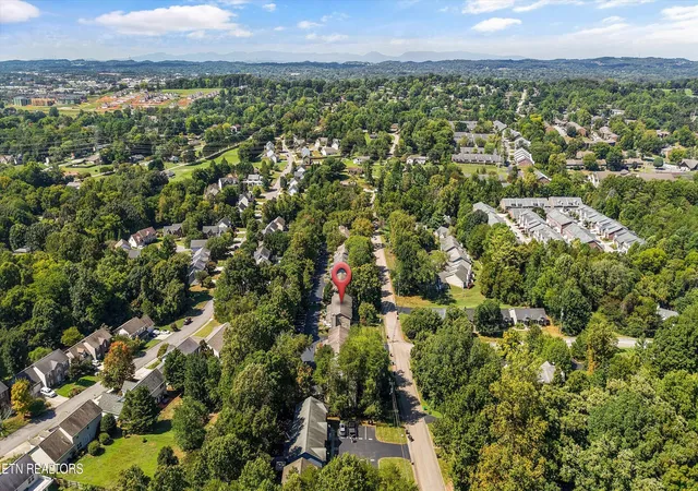 Photo 27 of Condo for sale at 617 Idlewood #D, Knoxville, TN 37923 | MLS# 1355157 | Listing updated on 2026-09-11