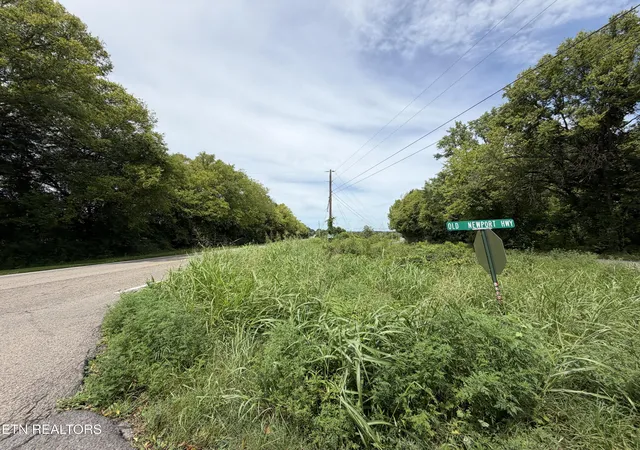 Photo 2 of Land for sale at 0 E Hwy2570, Dandridge, TN 37725 | MLS# 1354298 | Listing updated on 2026-09-14
