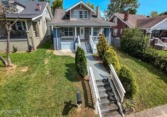 Photo 2 of Single family home for sale at 2818 Linden Ave, Knoxville, TN 37914 | MLS# 1354504 | Listing updated on 2026-09-14