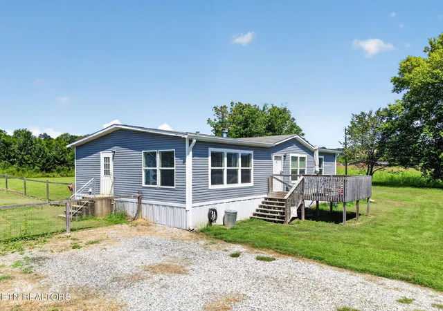 Photo 2 of Single family home for sale at 7202 Hotchkiss Valley Rd, Loudon, TN 37774 | MLS# 1354135 | Listing updated on 2026-09-15