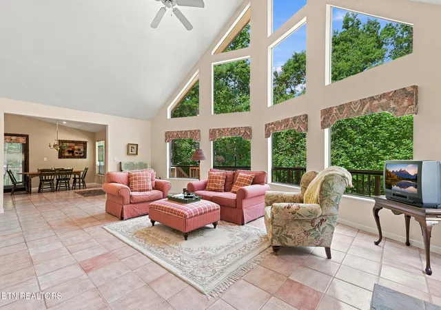 Photo 3 of Single family home for sale at 409 Jefferson Rd, Gatlinburg, TN 37738 | MLS# 1354484 | Listing updated on 2026-09-04