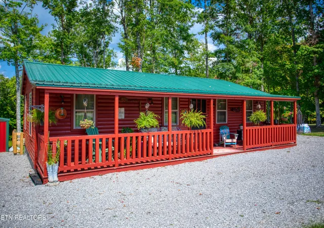 Photo 2 of Single family home for sale at 706 End Of Trl Ln, Allardt, TN 38504 | MLS# 1354464 | Listing updated on 2026-09-06