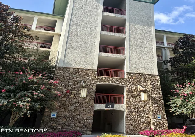 Condo for sale at 212 Dollywood Ln #444, Pigeon Forge, TN 37863 | MLS# 1354301 | Listing updated on 2026-09-03