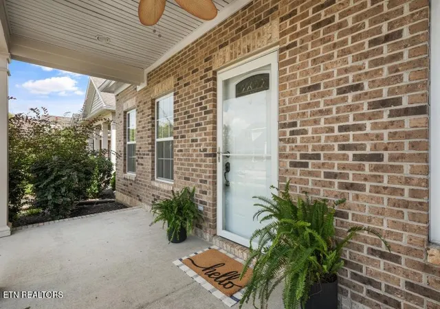 Photo 3 of Single family home for sale at 144 Hardinberry St, Oak Ridge, TN 37830 | MLS# 1354182 | Listing updated on 2026-09-14