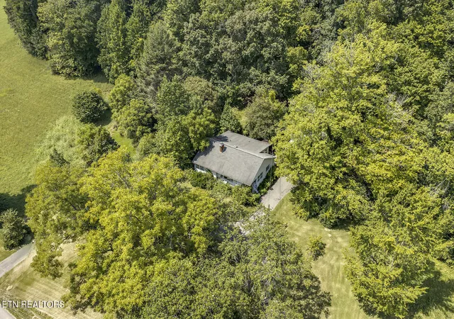 Photo 3 of Single family home for sale at 1309 Gamble Dr, Heiskell, TN 37754 | MLS# 1354463 | Listing updated on 2026-09-04