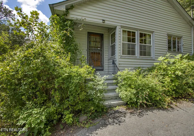 Photo 4 of Single family home for sale at 1309 Gamble Dr, Heiskell, TN 37754 | MLS# 1354463 | Listing updated on 2026-09-04