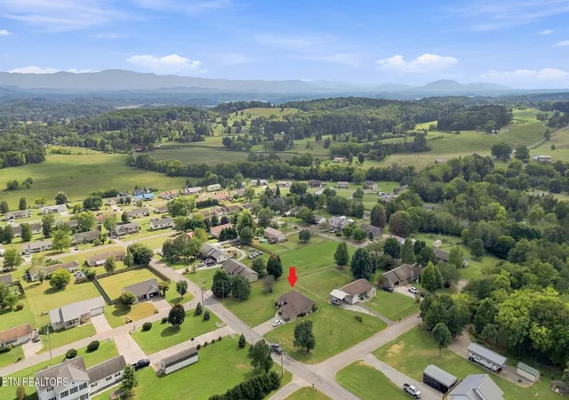 Photo 3 of Single family home for sale at 114 St Paul Dr, Dandridge, TN 37725 | MLS# 1354190 | Listing updated on 2026-09-04