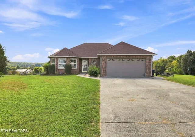 Photo 3 of Single family home for sale at 114 St Paul Dr, Dandridge, TN 37725 | MLS# 1354190 | Listing updated on 2026-09-04
