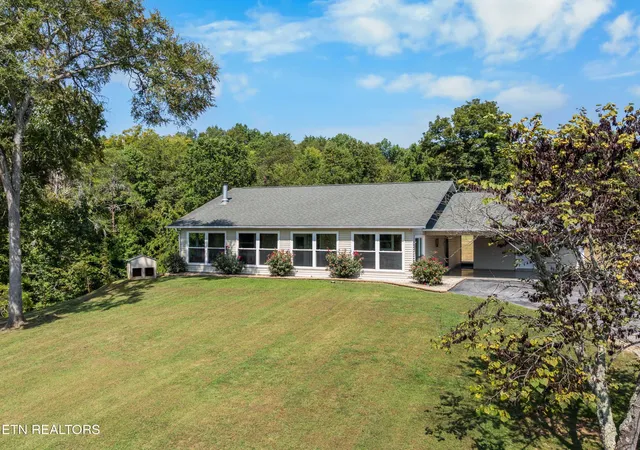 Photo 2 of Single family home for sale at 593 Cedar Top Dr, Sevierville, TN 37876 | MLS# 1354280 | Listing updated on 2026-09-07