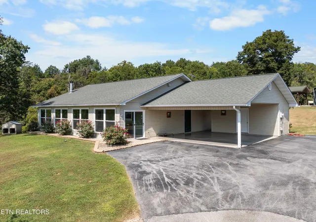 Photo 3 of Single family home for sale at 593 Cedar Top Dr, Sevierville, TN 37876 | MLS# 1354280 | Listing updated on 2026-09-07
