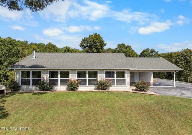 Photo 3 of Single family home for sale at 593 Cedar Top Dr, Sevierville, TN 37876 | MLS# 1354280 | Listing updated on 2026-09-07