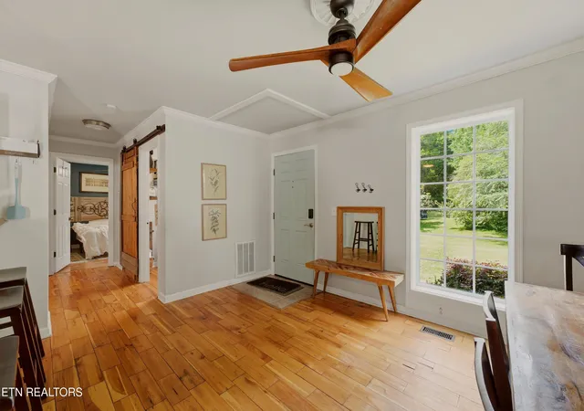 Photo 4 of Single family home for sale at 1412 Michaels Ln, Knoxville, TN 37912 | MLS# 1354856 | Listing updated on 2026-09-09