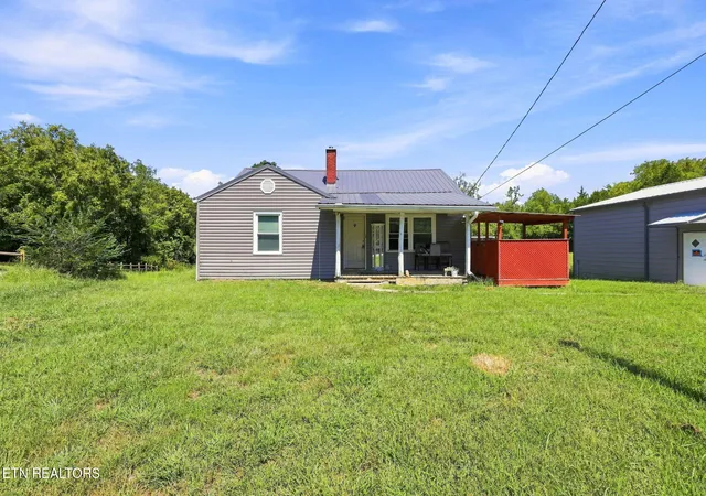 Photo 1 of Single family home for sale at 6420 Sevierville Pike, Knoxville, TN 37920 | MLS# 1354287 | Listing updated on 2026-09-07