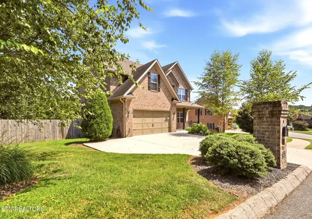 Photo 3 of Single family home for sale at 1174 Gray Eagle Ln, Knoxville, TN 37932 | MLS# 1354233 | Listing updated on 2026-09-08