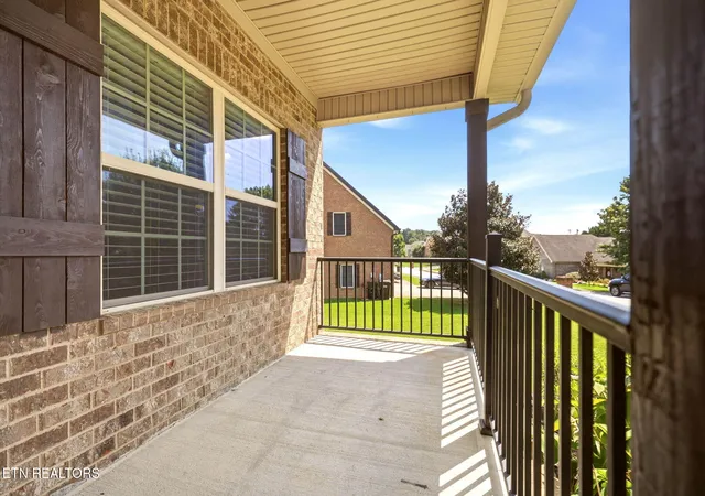 Photo 4 of Single family home for sale at 1174 Gray Eagle Ln, Knoxville, TN 37932 | MLS# 1354233 | Listing updated on 2026-09-08