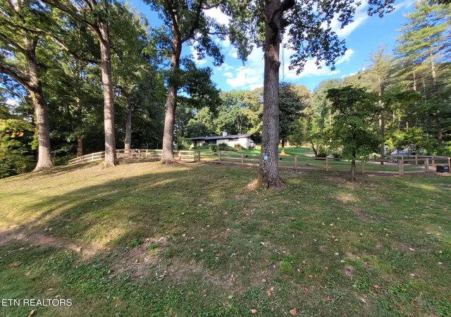 Photo 3 of Single family home for sale at 6374 Highway 11 E, Lenoir City, TN 37772 | MLS# 1354346 | Listing updated on 2026-09-18