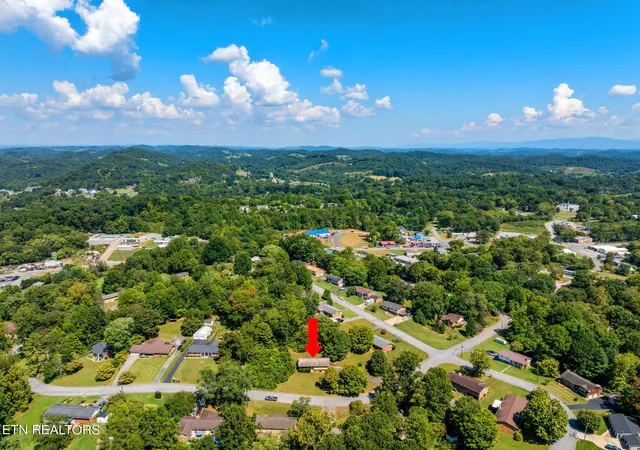 Photo 48 of Single family home for sale at 220 Brookfield Dr, Kingsport, TN 37663 | MLS# 1354530 | Listing updated on 2026-10-13