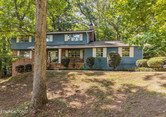 Photo 1 of Sale Pending at 1923 Northwood Dr, Knoxville, TN 37923 | MLS# 1354941 | Listing updated on 2026-09-13