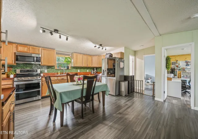 Photo 3 of Single family home for sale at 115 Gray Dove Ln, Powell, TN 37849 | MLS# 1354296 | Listing updated on 2026-09-14