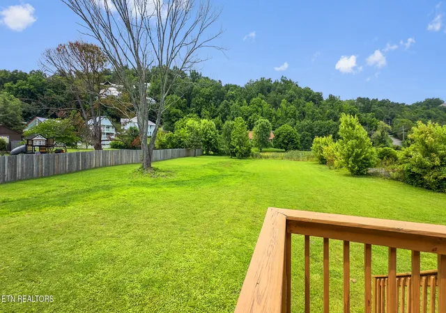 Photo 3 of Single family home for sale at 412 Apple Valley Rd, Sevierville, TN 37862 | MLS# 1354226 | Listing updated on 2026-09-16