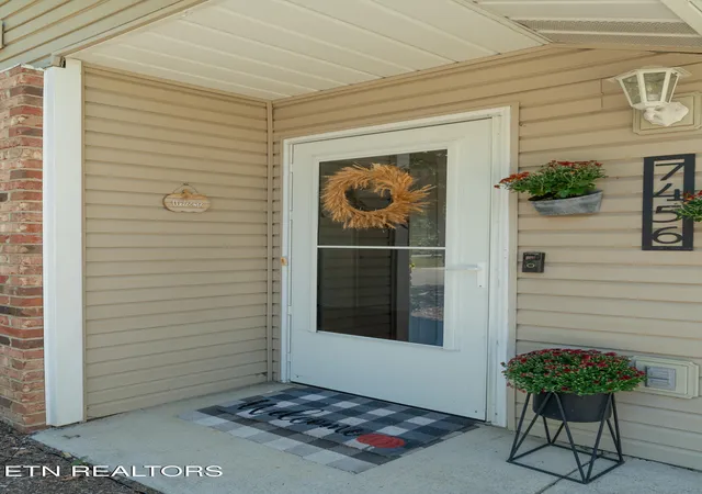 Photo 3 of Condo for sale at 7456 Crk Song Ct, Knoxville, TN 37920 | MLS# 1354430 | Listing updated on 2026-09-04