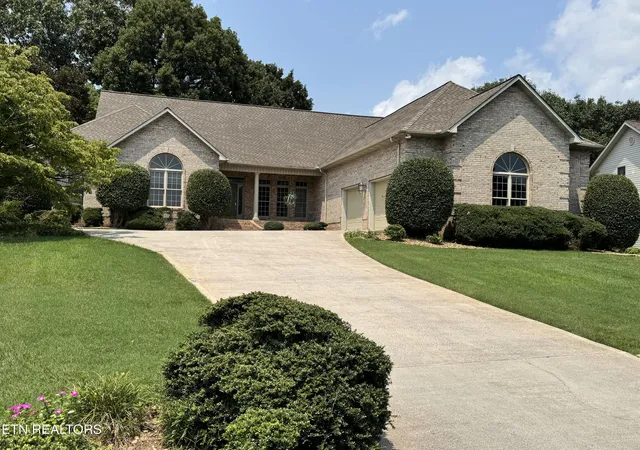 Photo 1 of Single family home for sale at 121 Walosi Way, Loudon, TN 37774 | MLS# 1354244 | Listing updated on 2026-09-11