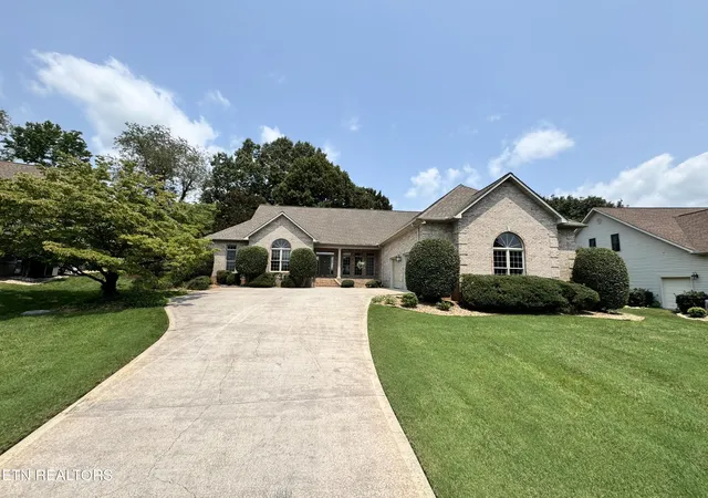 Photo 2 of Single family home for sale at 121 Walosi Way, Loudon, TN 37774 | MLS# 1354244 | Listing updated on 2026-09-11