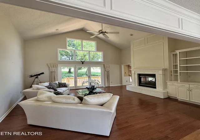 Photo 3 of Single family home for sale at 121 Walosi Way, Loudon, TN 37774 | MLS# 1354244 | Listing updated on 2026-09-11