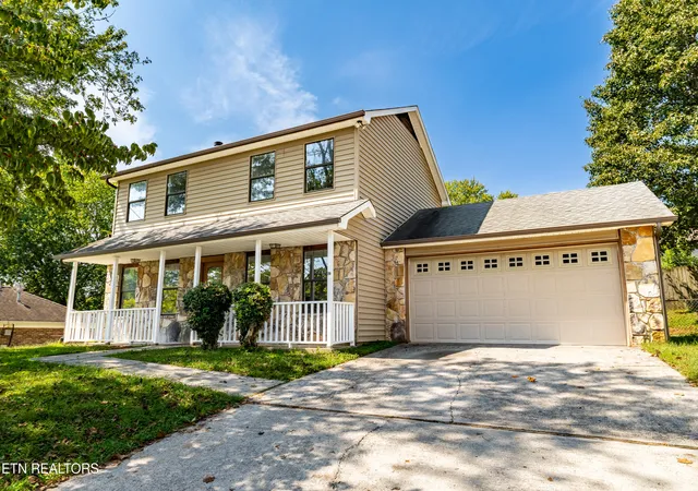 Photo 1 of Single family home for sale at 805 Black Rock Cir, Knoxville, TN 37934 | MLS# 1356415 | Listing updated on 2026-10-07