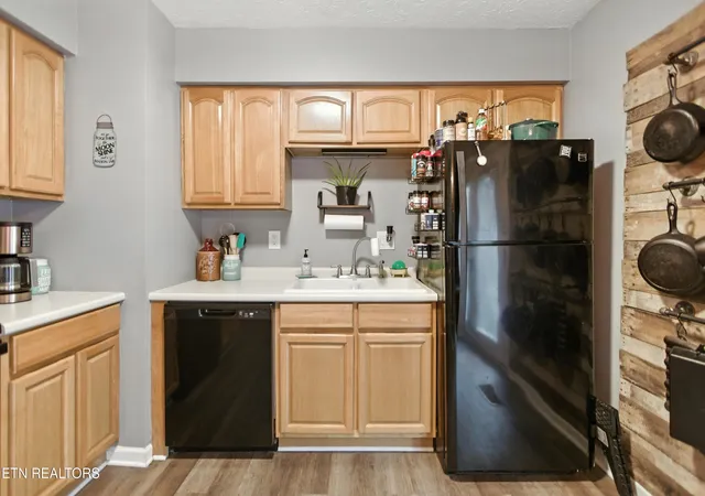 Photo 4 of Sale Pending at 6529 Cedarbreeze Rd, Knoxville, TN 37918 | MLS# 1354345 | Listing updated on 2026-09-17