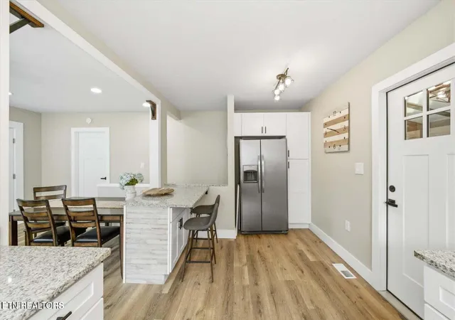 Photo 3 of Sale Pending at 313 Glendale Ave, Athens, TN 37303 | MLS# 1354290 | Listing updated on 2026-09-25