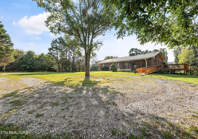 Photo 3 of Sale Pending at 985 Lane Dr, Friendsville, TN 37737 | MLS# 1354352 | Listing updated on 2026-09-06