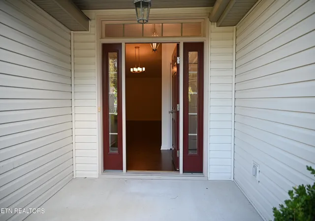 Photo 3 of Single family home for sale at 124 Windsor Rd, Crossville, TN 38558 | MLS# 1354379 | Listing updated on 2026-09-04
