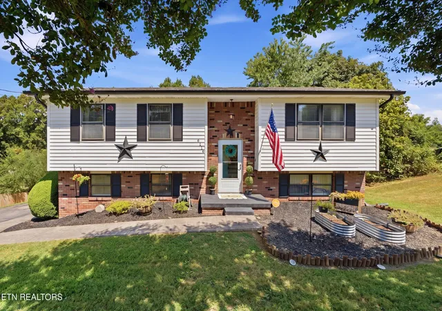 Photo 2 of Single family home for sale at 6116 Renee Rd, Corryton, TN 37721 | MLS# 1354308 | Listing updated on 2026-09-14
