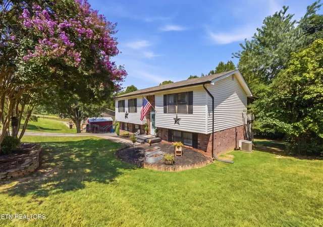 Photo 3 of Single family home for sale at 6116 Renee Rd, Corryton, TN 37721 | MLS# 1354308 | Listing updated on 2026-09-14
