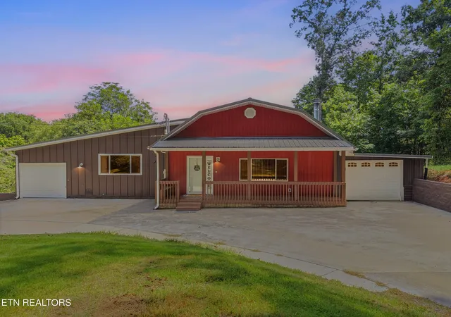 Photo 2 of Single family home for sale at 802 Cusick Cir, Lenoir City, TN 37772 | MLS# 1354328 | Listing updated on 2026-09-04