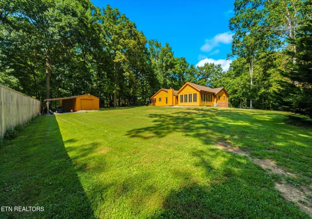 Photo 4 of Single family home for sale at 372 Fallen Oak Cir, Seymour, TN 37865 | MLS# 1354303 | Listing updated on 2026-09-25