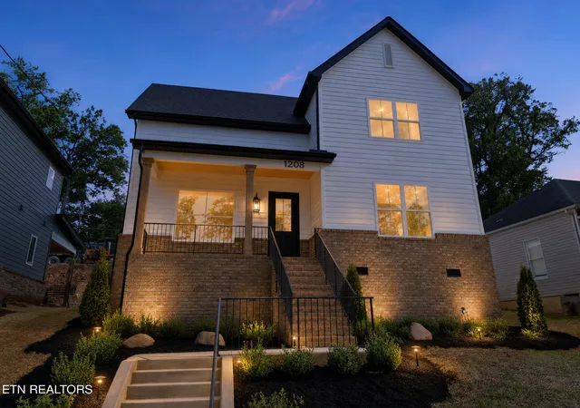 Photo 3 of Single family home for sale at 1208 Valley Ave, Knoxville, TN 37920 | MLS# 1354595 | Listing updated on 2026-09-16