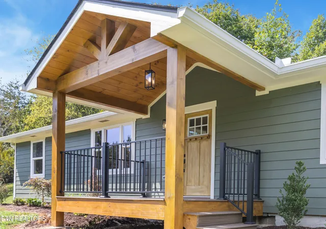 Photo 2 of Sale Pending at 464 Satterfield Rd, Luttrell, TN 37779 | MLS# 1354392 | Listing updated on 2026-09-12