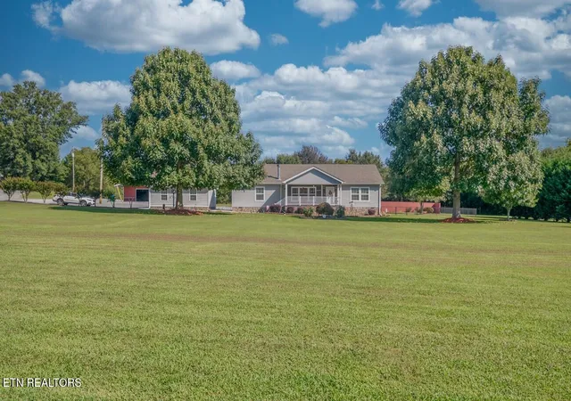 Photo 1 of Single family home for sale at 3399 Se Brown Brg Rd, Dalton, GA 30721 | MLS# 1354381 | Listing updated on 2026-09-04