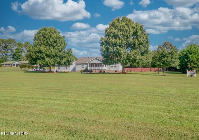 Photo 2 of Single family home for sale at 3399 Se Brown Brg Rd, Dalton, GA 30721 | MLS# 1354381 | Listing updated on 2026-09-04