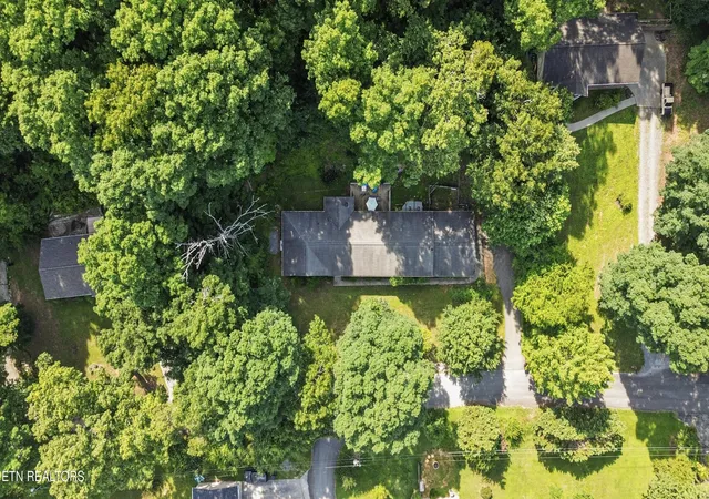 Photo 2 of Single family home for sale at 370 Ne Morgan Johnston Cir, Cleveland, TN 37312 | MLS# 1354330 | Listing updated on 2026-09-06