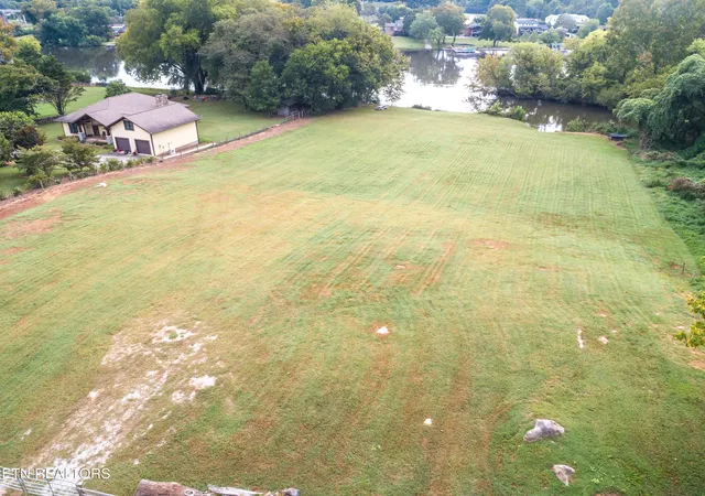 Photo 4 of Land for sale at 3706 Holston Hills Rd, Knoxville, TN 37914 | MLS# 1354461 | Listing updated on 2026-09-08