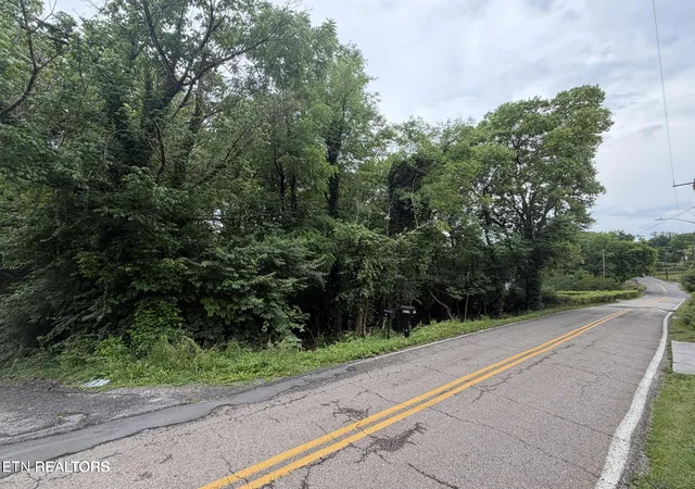 Photo 4 of Land for sale at 4210 Skyline Dr, Knoxville, TN 37914 | MLS# 1354355 | Listing updated on 2026-09-04