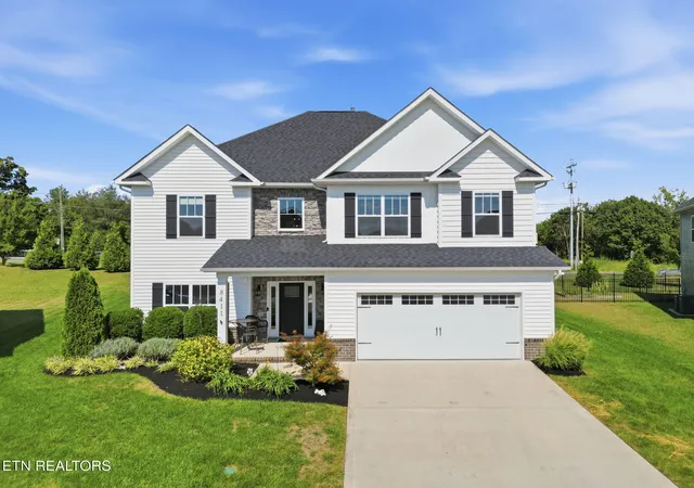 Photo 1 of Single family home for sale at 8411 Crk Valley Ln, Knoxville, TN 37931 | MLS# 1354850 | Listing updated on 2026-09-14