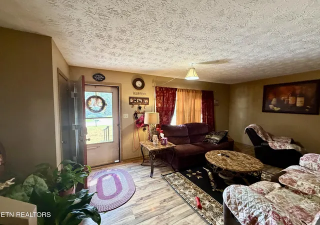 Photo 4 of Single family home for sale at 7900 Quail Run Rd, Knoxville, TN 37938 | MLS# 1354497 | Listing updated on 2026-09-04