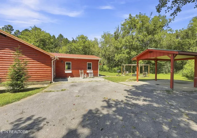 Photo 3 of Single family home for sale at 1217 Jayell Rd, Sevierville, TN 37862 | MLS# 1354373 | Listing updated on 2026-09-04