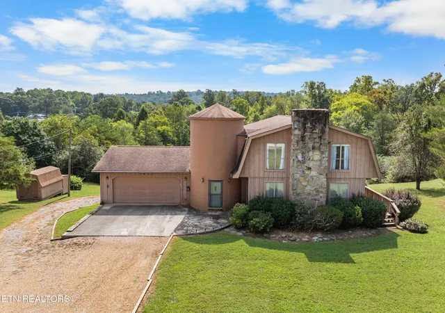 Single family home for sale at 3911 Miser Sta Rd, Louisville, TN 37777 | MLS# 1355610